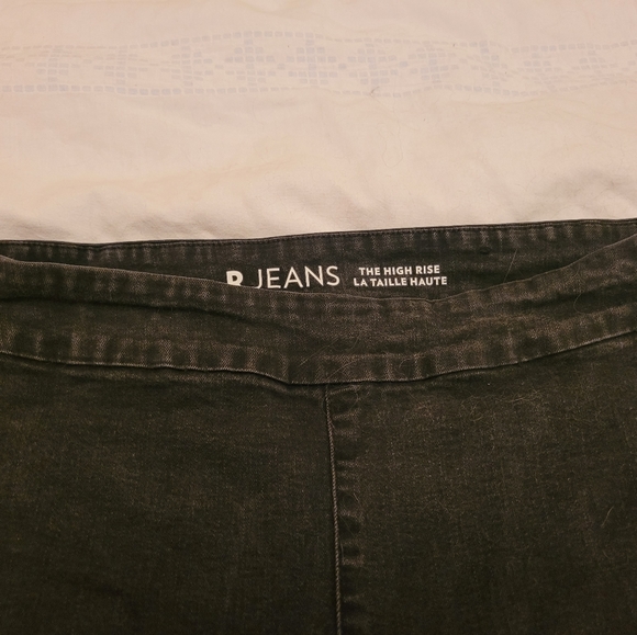 Reitmans comfort pull on skinny ankle jeans, size 32P - Picture 2 of 10